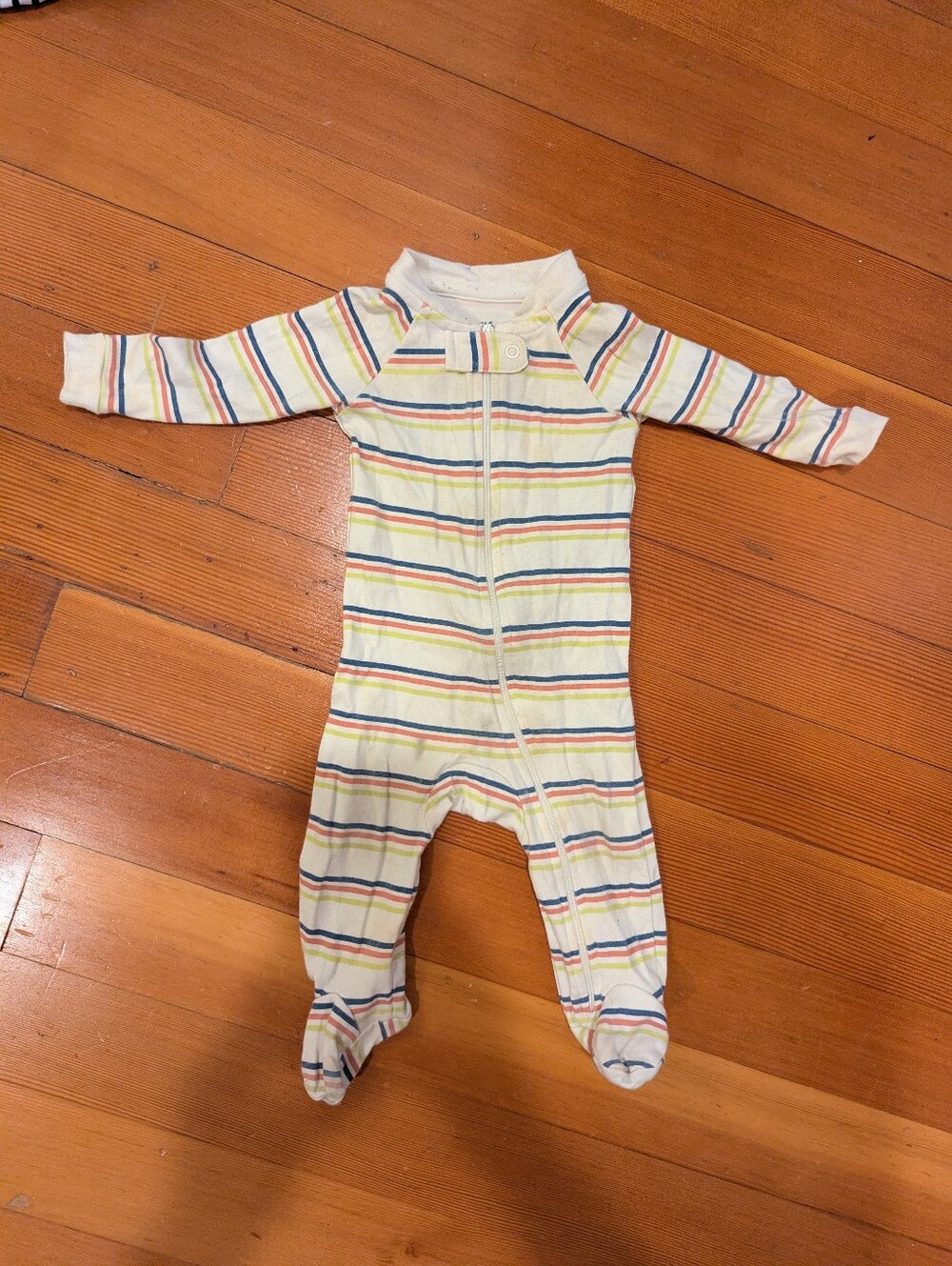 Pact organic Fiesta stripes Footed Baby One-Piece Zip Sleeper, 3-6 mo good